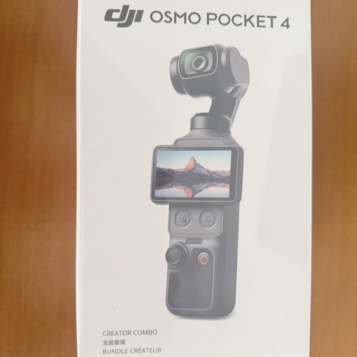 DJI Osmo Pocket 4 Creator Combo
