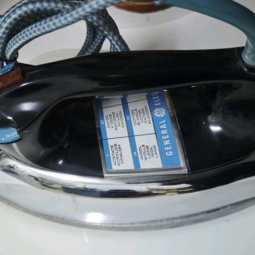 General Electric iron used, American, 70s vintage