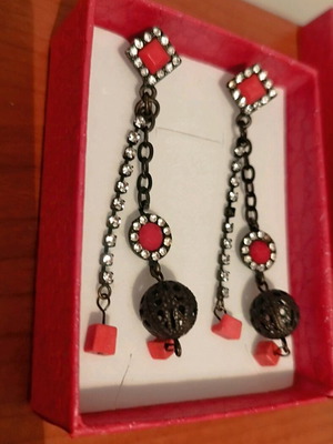 Faux stud earrings like new