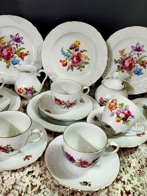 Schuman Arzberg Bavaria coffee and dessert set new, porcelain with flowers