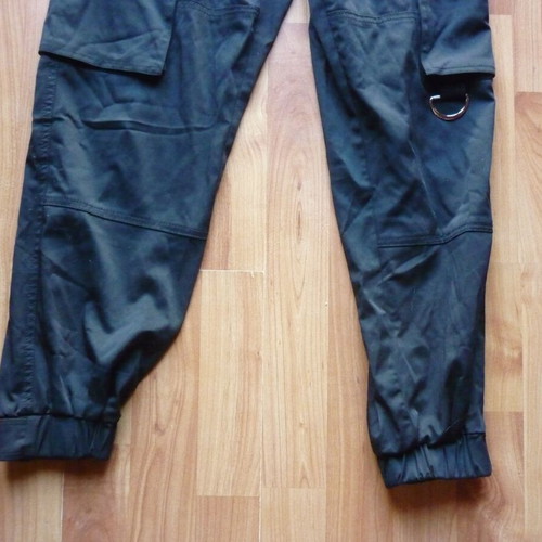 Bershka women's teen cargo pants XS like new, black with belt