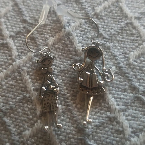 Peg dangling earrings new, silver large pair