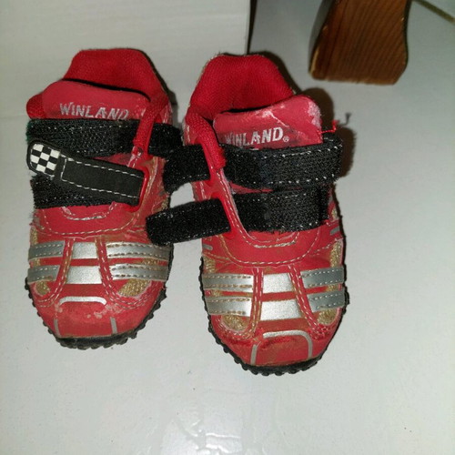 Anatomic red sports shoes No19 used for boy or girl