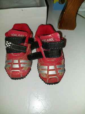 Anatomic red sports shoes No19 used for boy or girl