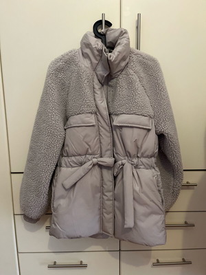 H&M jacket with sheep wool like new, gray and beige, size XS