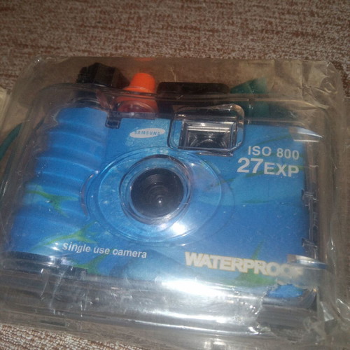 Samsung underwater single-use camera new