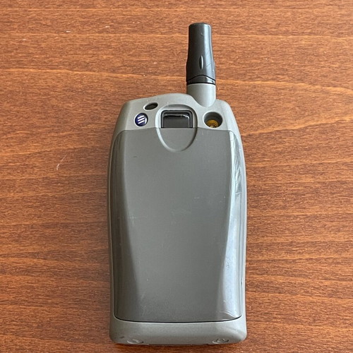 Ericsson T20e mobile phone