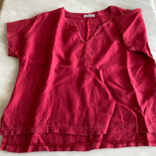 Linen blouse like new with side slits, size S