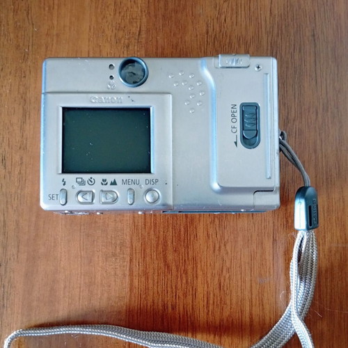 Canon PC 1012 3.1 MP camera used with NB 1L battery, unknown functionality
