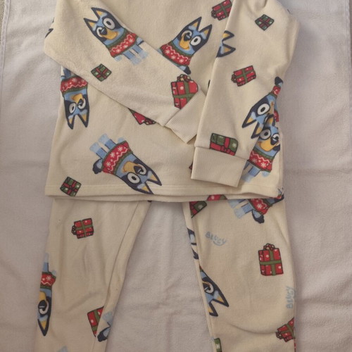 Bluey children's pajamas size 5 years like new, Zara beige
