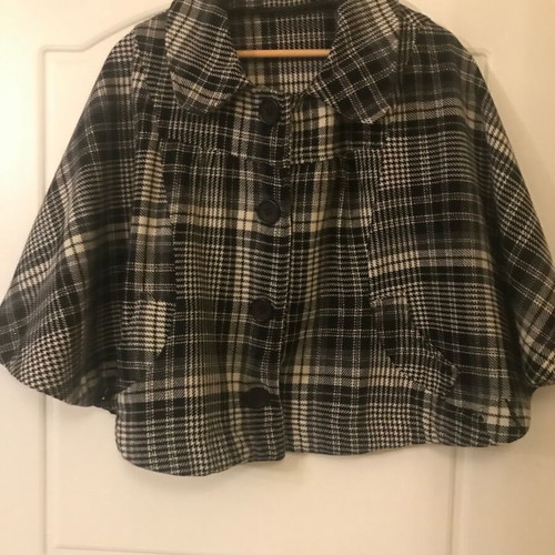 Karo cape CAM S/M like new