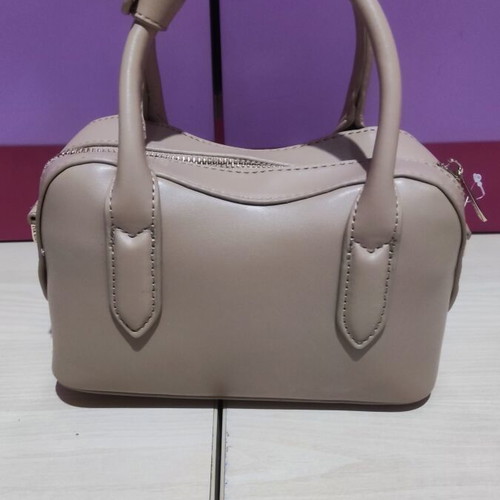 Eva Minge beige handbag new