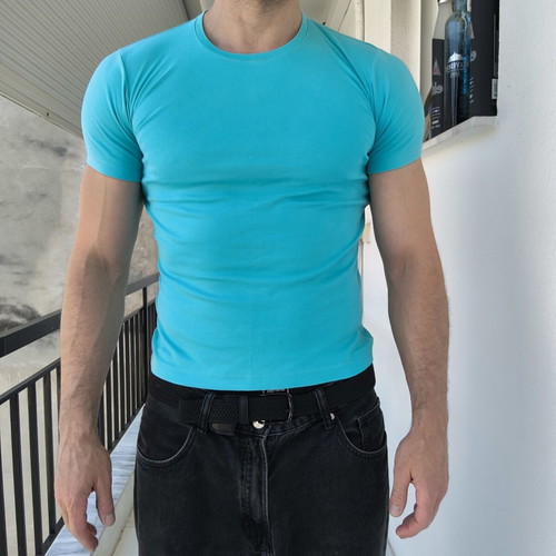 Uniqlo T-shirt XS turquoise like new