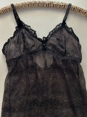 Oysho lingerie medium black like new with lace