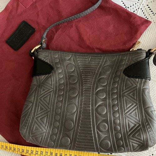Giudi leather crossbody bag like new, grey with black details