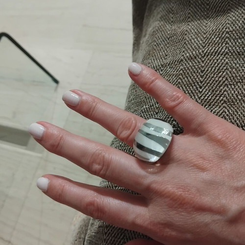 Folli Follie ring like new, summer style, size 51-52, white and gray
