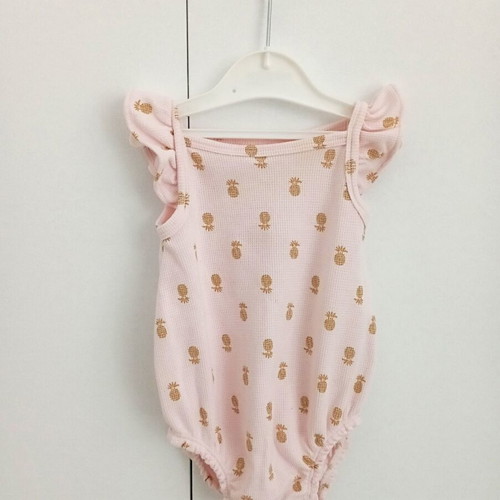 Baby bodysuit never worn