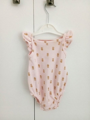 Baby bodysuit never worn