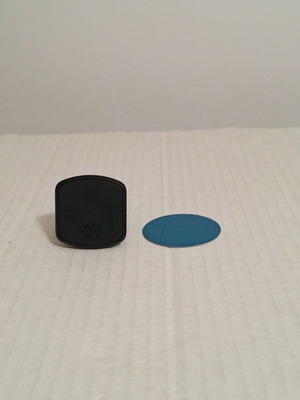 Scosche Magic Mount Car Phone Holder like new, magnetic