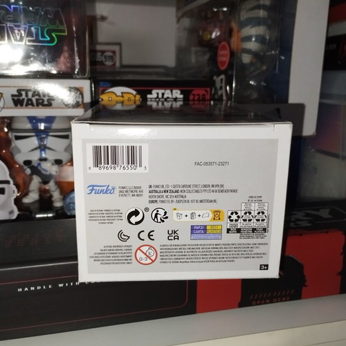 Star Wars The Mandalorian with Darksaber Funko Pop 663