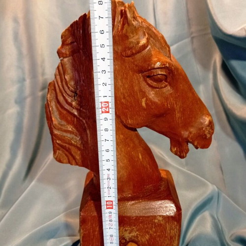 Handmade solid wood horse head sculpture 27 cm like new