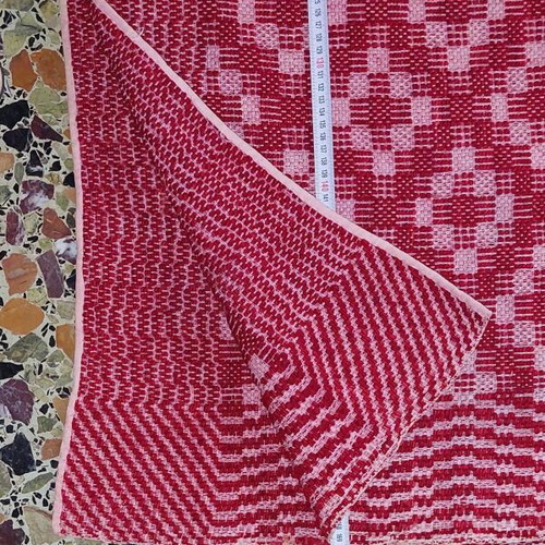 Woven blanket dimensions 1.70 x 2.06, never used