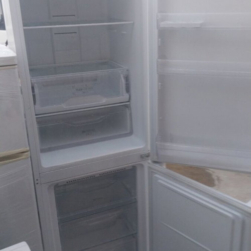 Indesit A+ Class refrigerator freezer, two-door, white