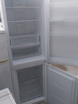 Indesit A+ Class refrigerator freezer, two-door, white