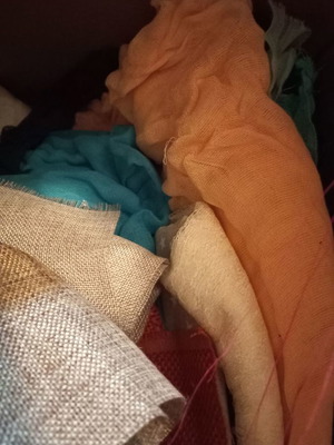 Decorative fabrics used, cotton, lace, burlap and gauze