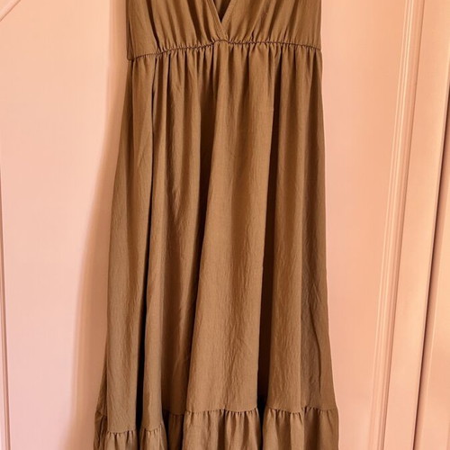Long dress like new, brown, size M/L
