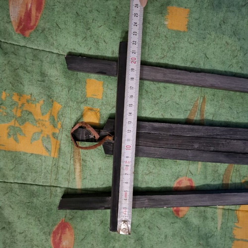 Canvas easel used