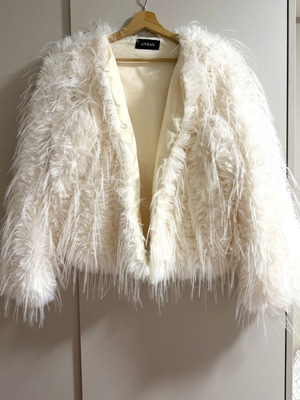 Vanilla Off White Fur Jacket new, one size