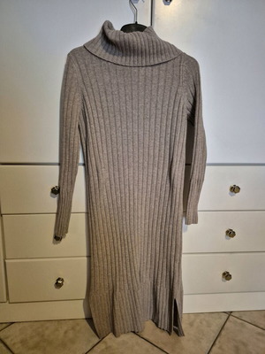 Esprit beige midi turtleneck dress like new with slits
