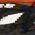  Παντελόνια jeans γυναικεία Bershka super high rise skinny, αφόρετα, 20 € και τα δύο.