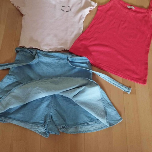 Women’s summer clothes used, pack of 3, size Small