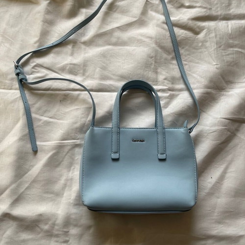 Calvin Klein small crossbody bag like new, light blue