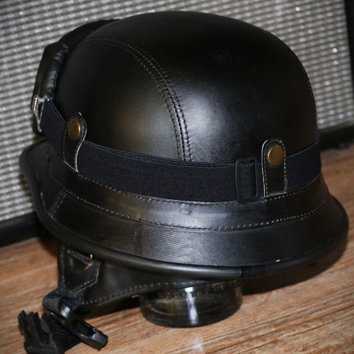 Motorcycle helmet replica 2WW with yellow goggles black size L