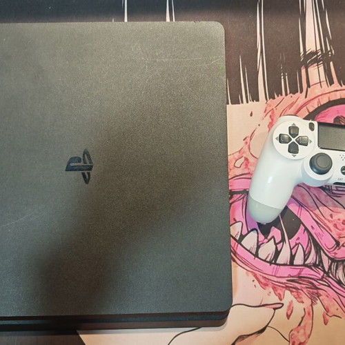 PlayStation 4 Slim console 1TB with controller