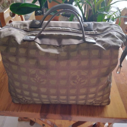 Chanel large shoulder canvas bag like new, authentic vintage