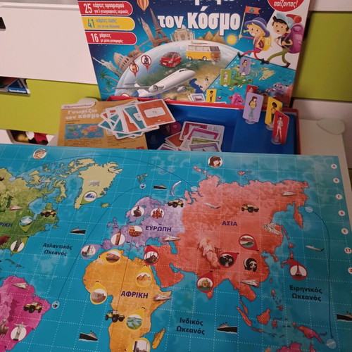 Gnorizo Ton Kosmo Board Game Exypnoulis like new