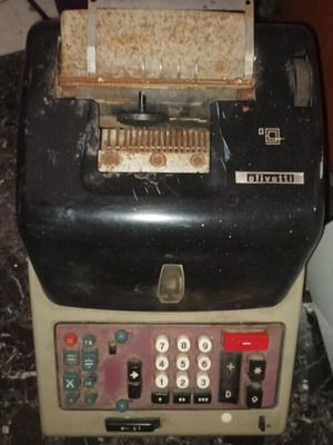 Αντίκα αριθμομηχανή Olivetti Divissuma 24 μεταχειρισμένη