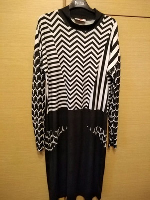 Dress like new, black and white, M/L, elastic