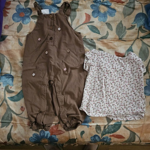 Baby set for girl 6-9 months like new with floral blouse and salopette