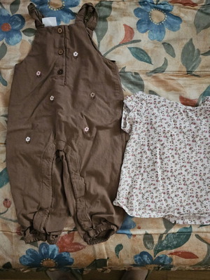 Baby set for girl 6-9 months like new with floral blouse and salopette