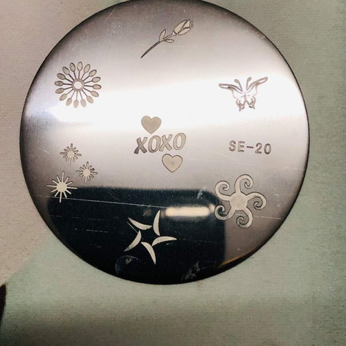 Nail Art set used with wallet and metal plates