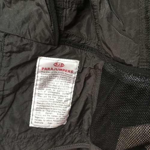 PJS Parajumpers Windbreaker size S like new, gray