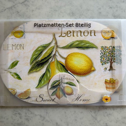 Casa Royale placemats and coasters set 8 pieces new, oval lemon design