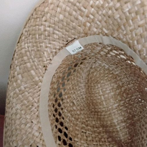 Straw hat like new, size 57, beige