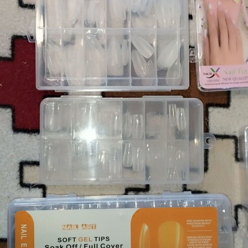 Gel tips and tips set like new