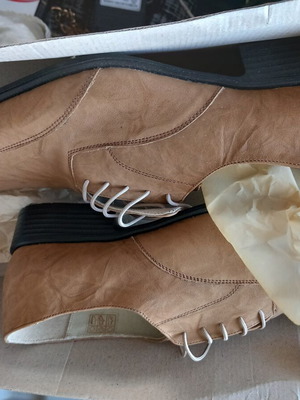 men's shoes